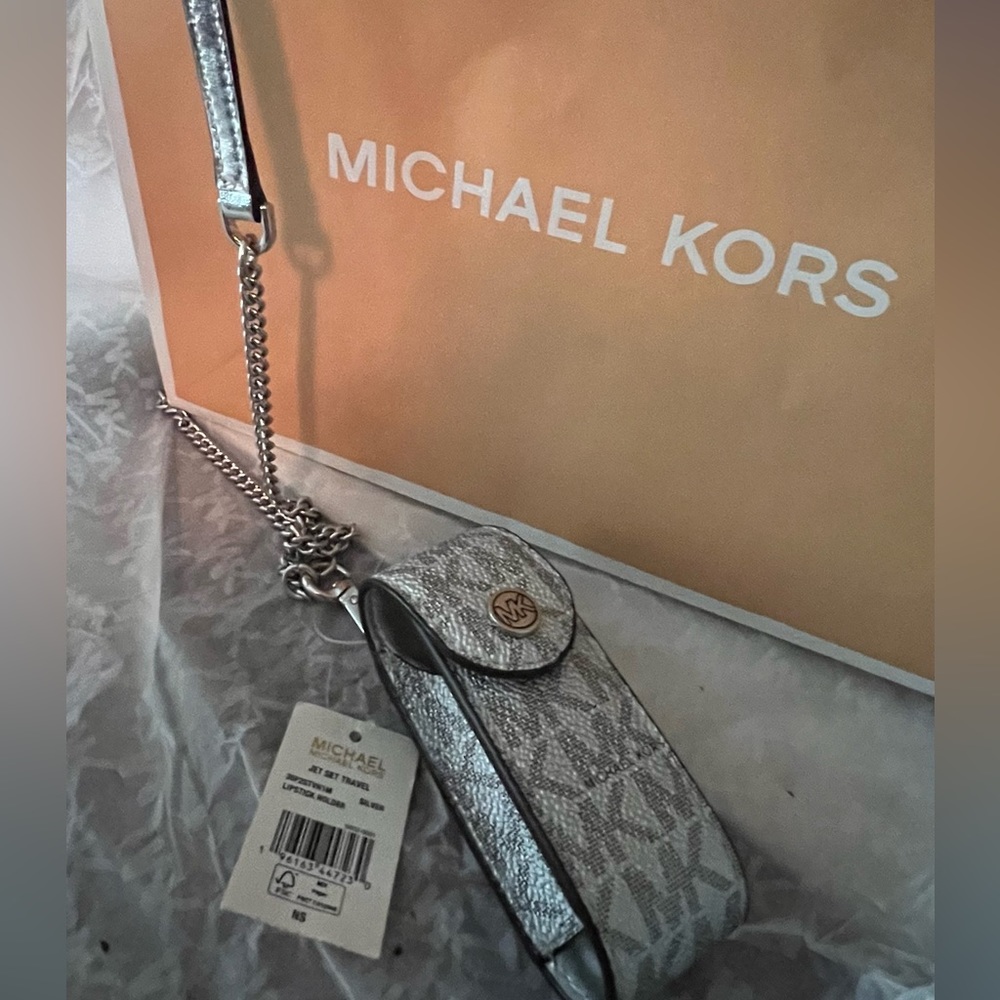 MK $188 Silver Lipstick Case NWT LIPSTICK Holder on Chain Michael Kors
